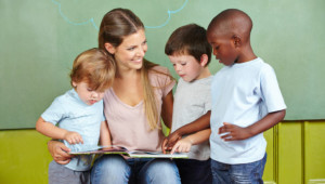 Teacher Reading to Young Students Early Learning Feature Image